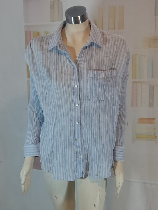 Old Navy Tops - Old Navy Light Blue Striped Crinkle Button-Up Blouse
